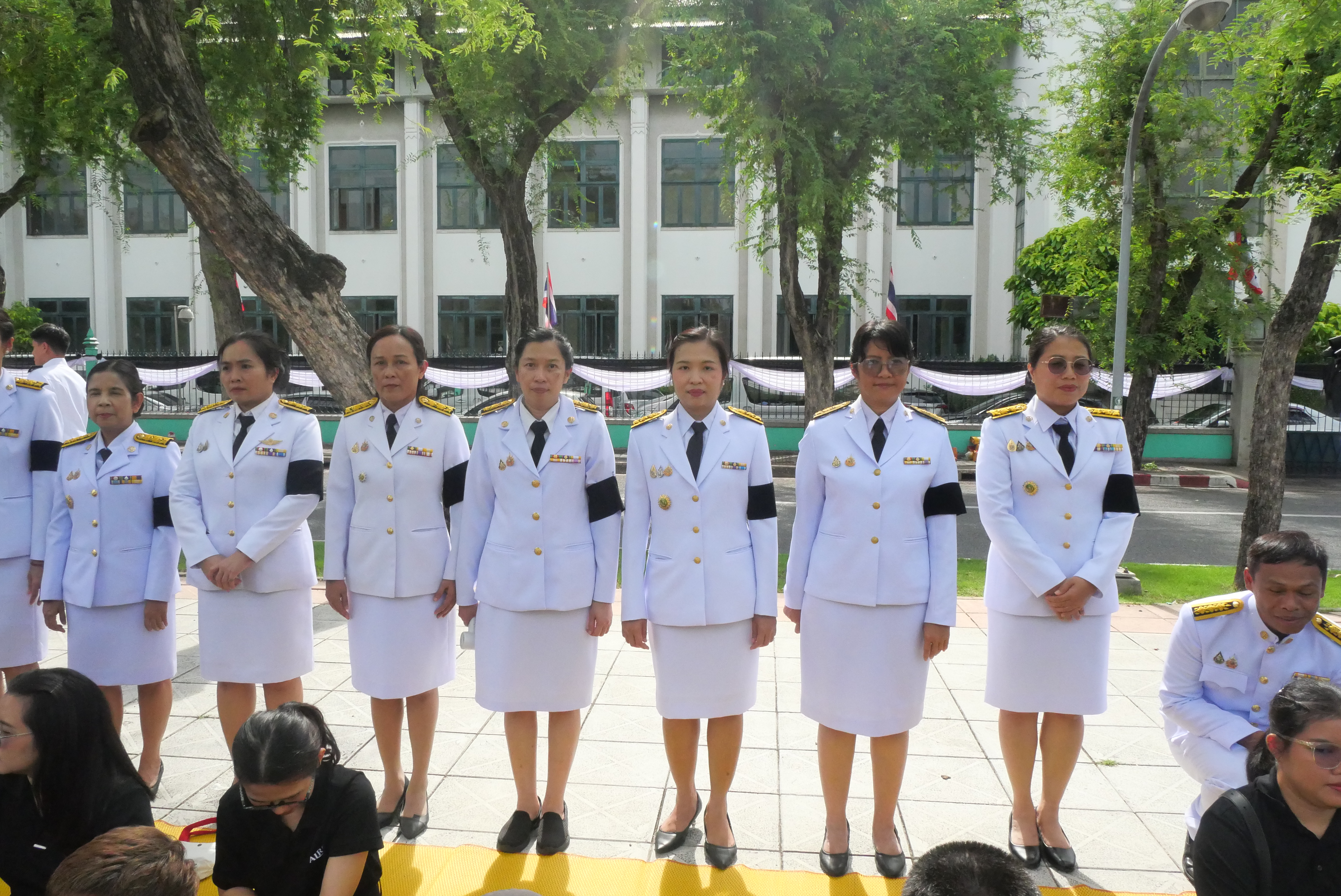 title - ส.ป.ก. ร่วมเข้าเฝ้าฯ และน้อมส่งเสด็จในการเคลื่อนขบวนอัญเชิญพระศพ สมเด็จพระเจ้าลูกเธอเจ้าฟ้าพัชรกิติยาภา นเรนทิราเทพยวดี กรมหลวงราชสาริณีสิริพัชร มหาวัชรราชธิดา สู่พระบรมมหาราชวัง